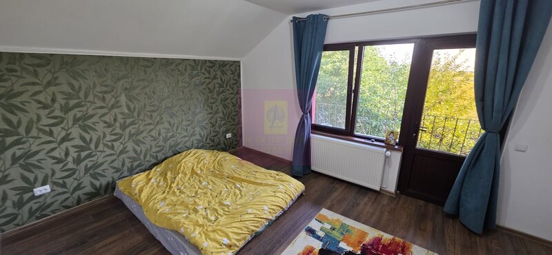 Vila 6 camere de vanzare in Banesti