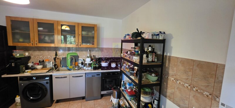 Vila 6 camere de vanzare in Banesti