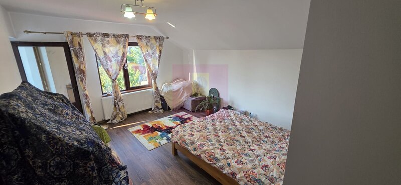 Vila 6 camere de vanzare in Banesti